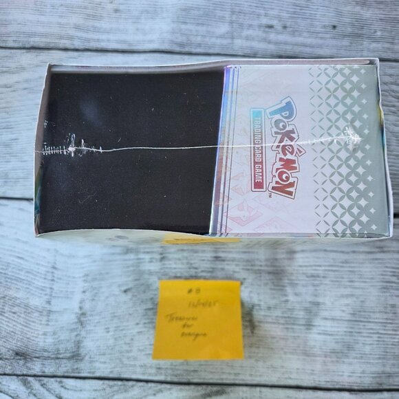 Pokémon Prismatic Evolutions ETB Elite Trainer Box Factory Sealed Dollar General - Picture 5 of 8